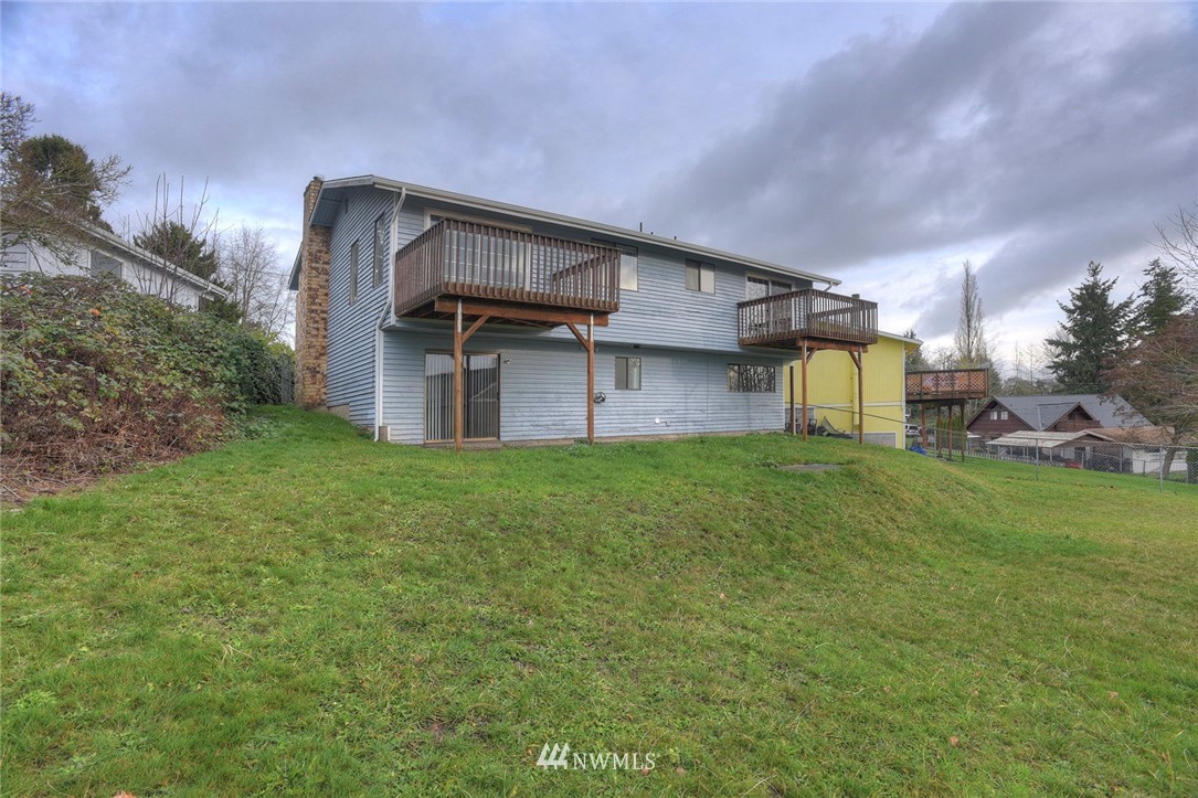 2801 Sierra Road Bremerton, WA 98310 - Photo 22 of 23 a house view with a garden space