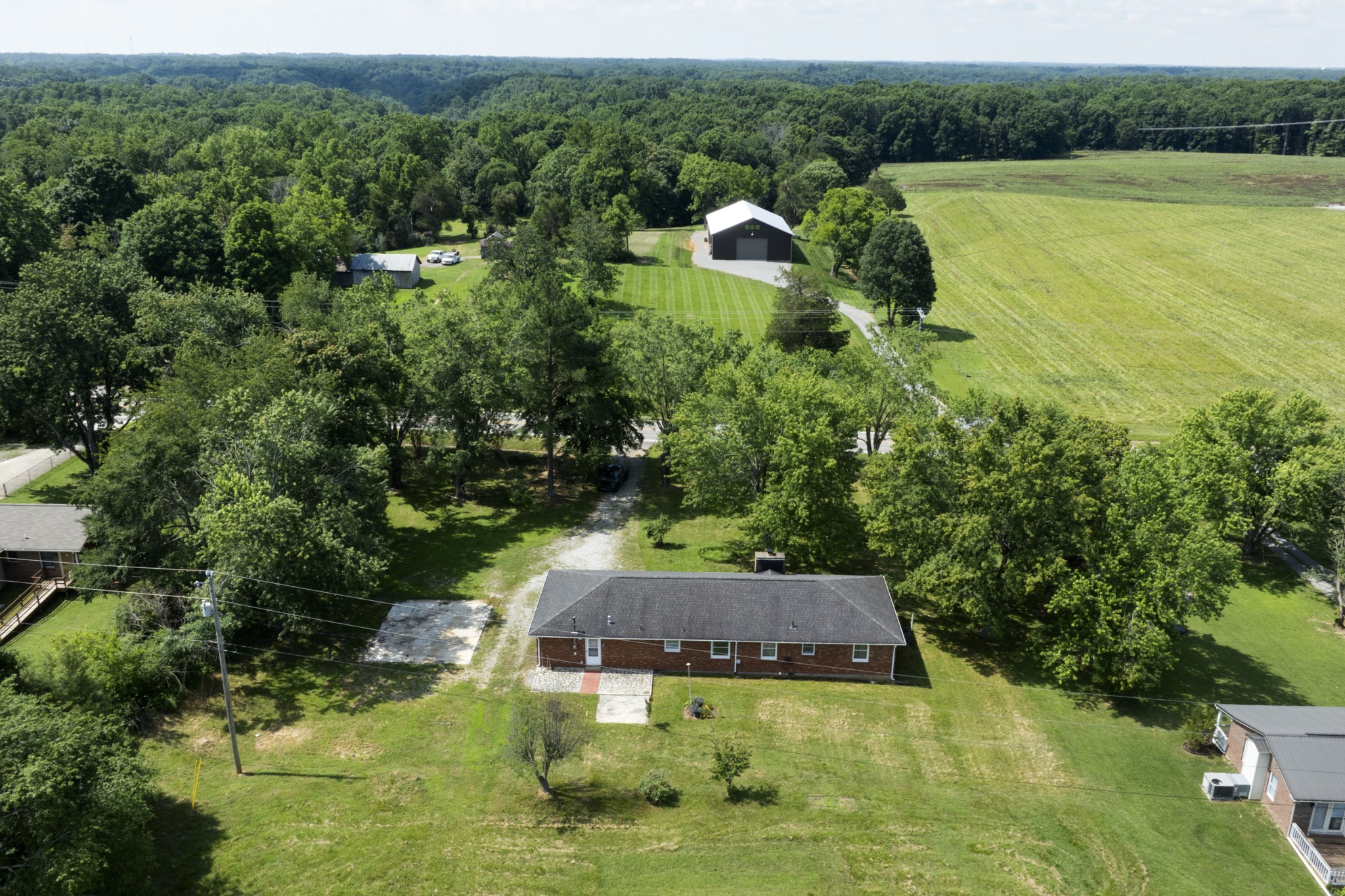 13210 Betts Road Greenbrier, TN 37073 - Photo 4 of 36
