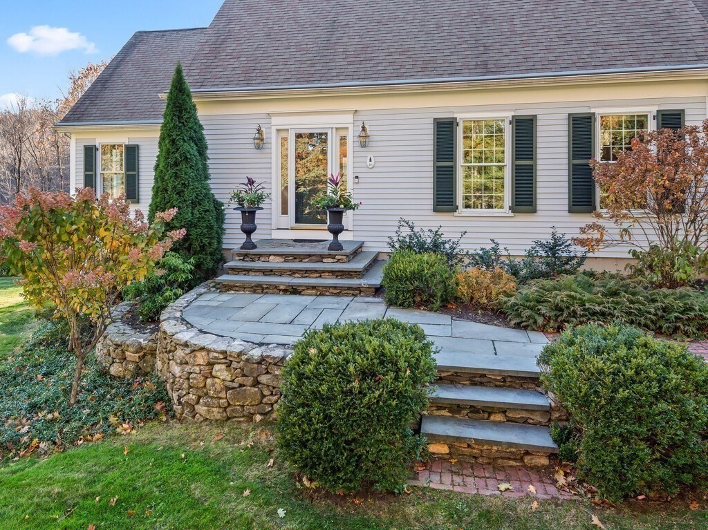 46 Pine Hill Road Princeton, MA 01541 - Photo 3 of 42 Gallery Image 3