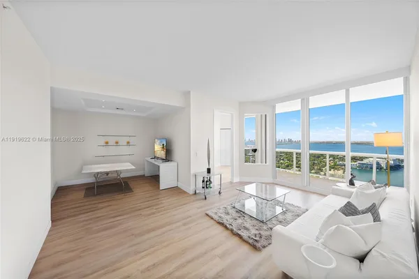 $5,700 | 4775 Collins Avenue, Unit PH4306, Miami Beach, FL 33140