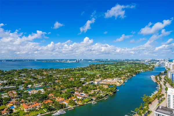 $5,700 | 4775 Collins Avenue, Unit PH4306, Miami Beach, FL 33140