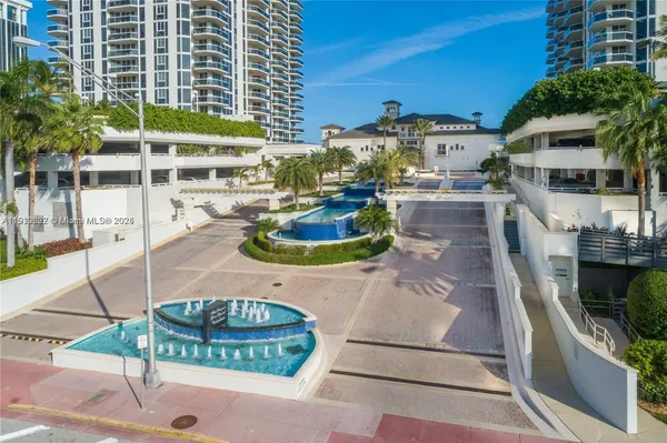 $5,700 | 4775 Collins Avenue, Unit PH4306, Miami Beach, FL 33140