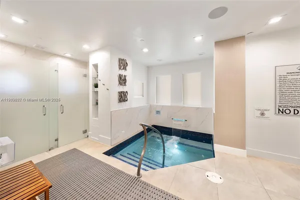 $5,700 | 4775 Collins Avenue, Unit PH4306, Miami Beach, FL 33140