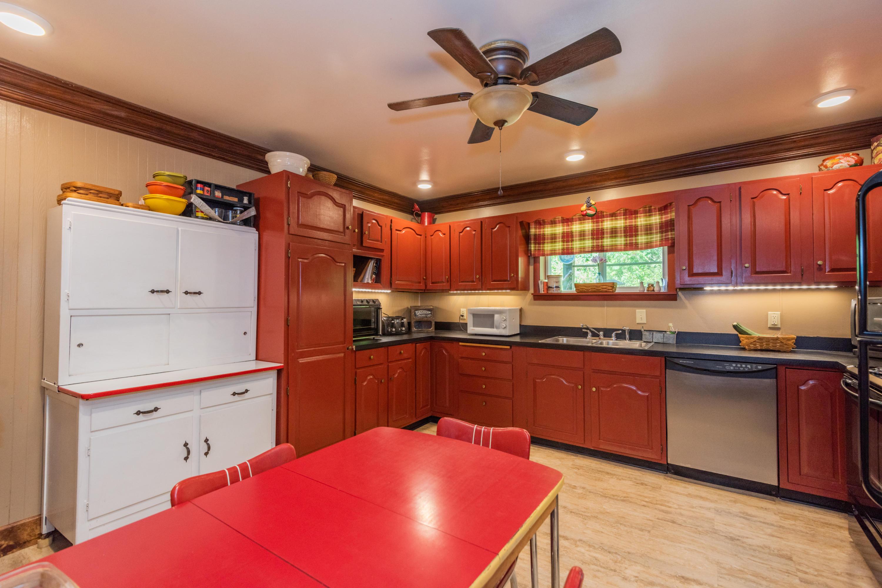 31540 Ansel Road Logan, OH 43138 - Photo 13 of 56 Gallery Image 13