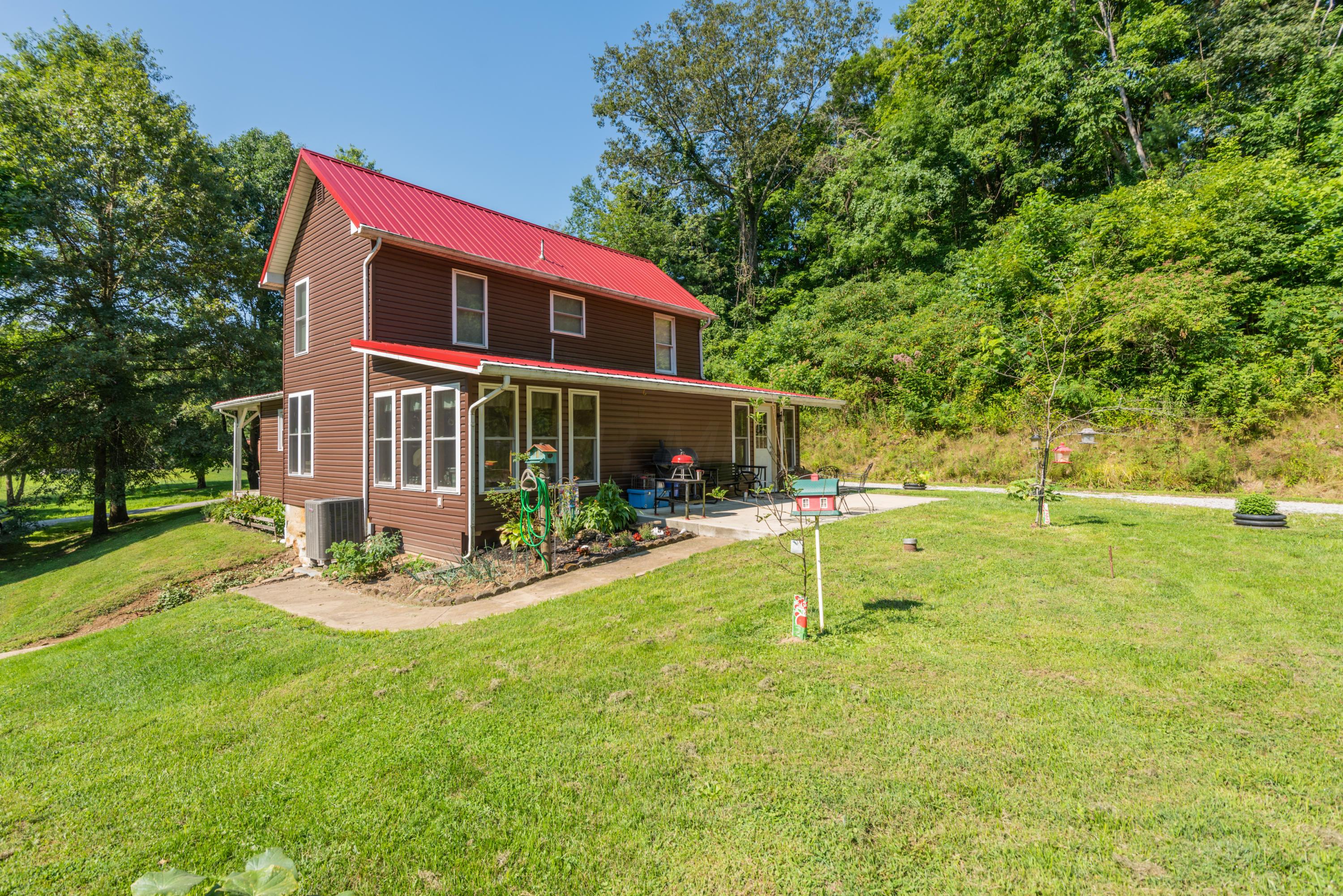 31540 Ansel Road Logan, OH 43138 - Photo 4 of 56 Gallery Image 4