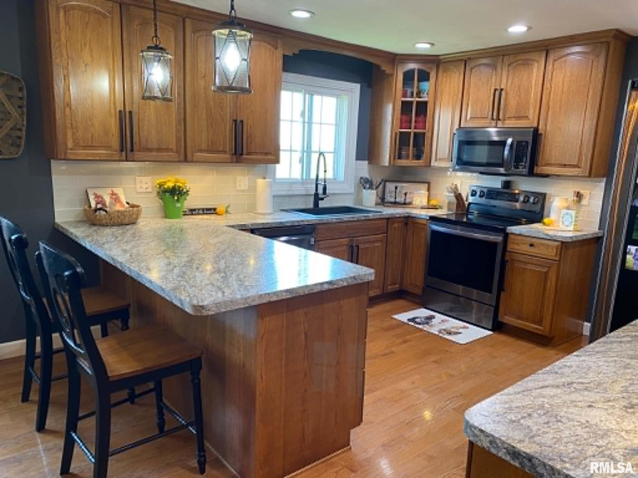 338 Harvester Road Canton, IL 61520 - Photo 17 of 49