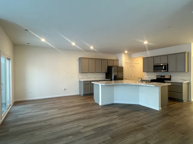 $3,250 | 5924 Hawkweed Drive, Plainfield, IL 60585