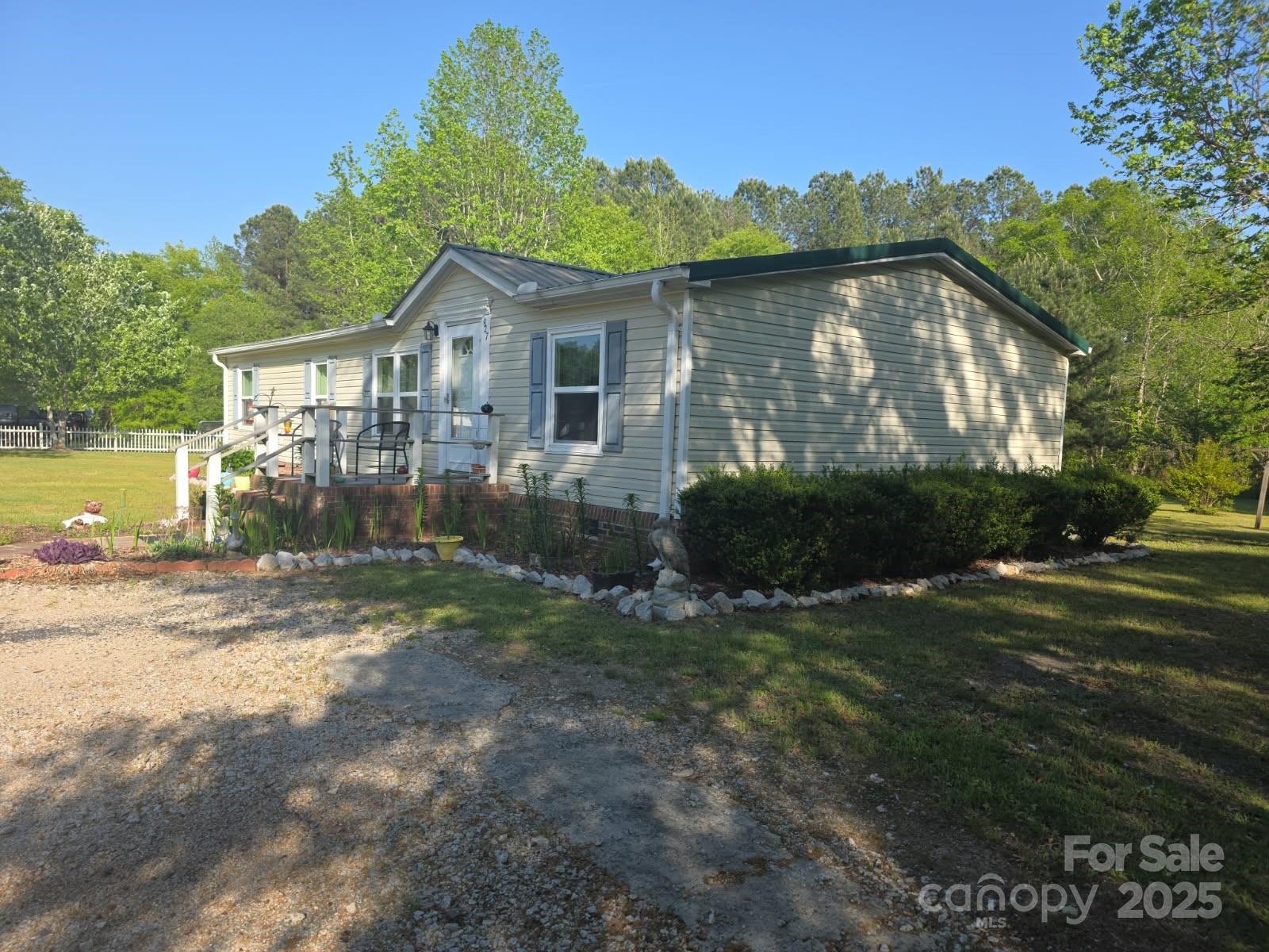 927 Miles Road Jefferson, SC 29718 - Photo 4 of 23 Gallery Image 4