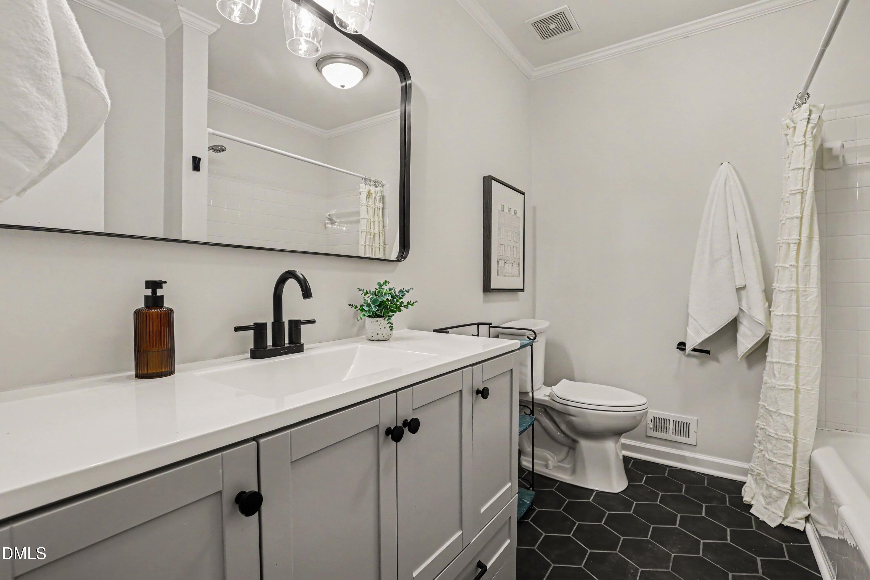 3736 Yorktown Place Raleigh, NC 27609 - Photo 22 of 26