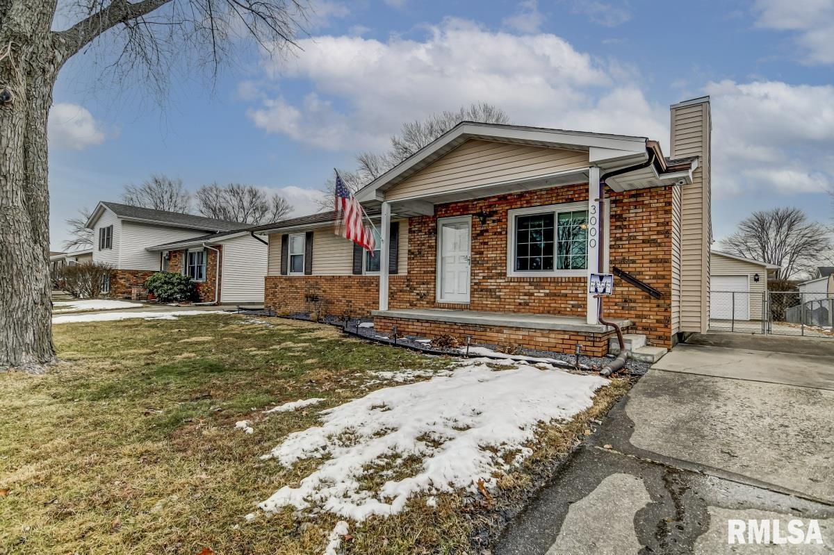 3000 Selkirk Road Springfield, IL 62702 - Photo 1 of 34
