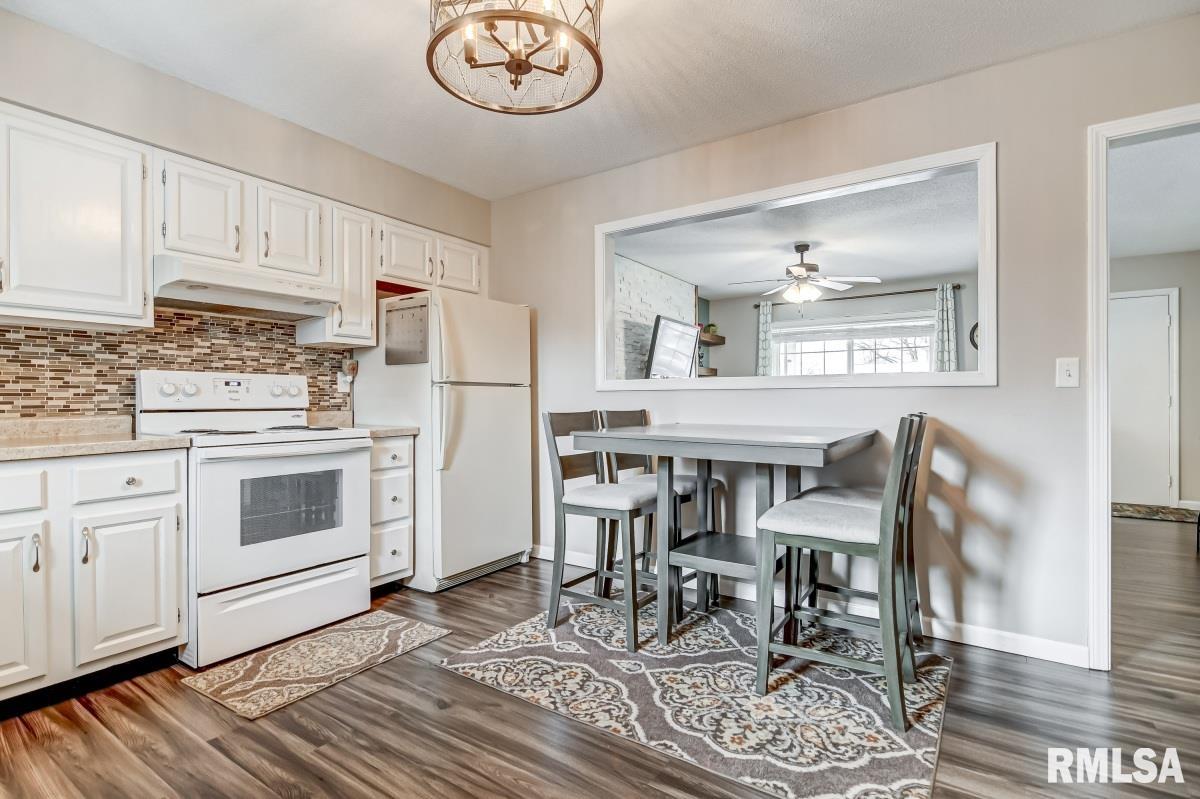 3000 Selkirk Road Springfield, IL 62702 - Photo 11 of 34