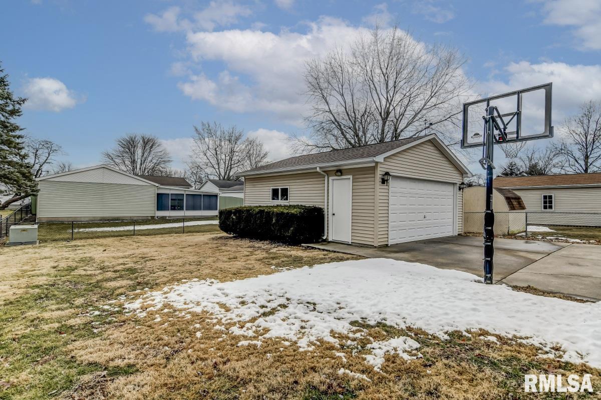 3000 Selkirk Road Springfield, IL 62702 - Photo 31 of 34