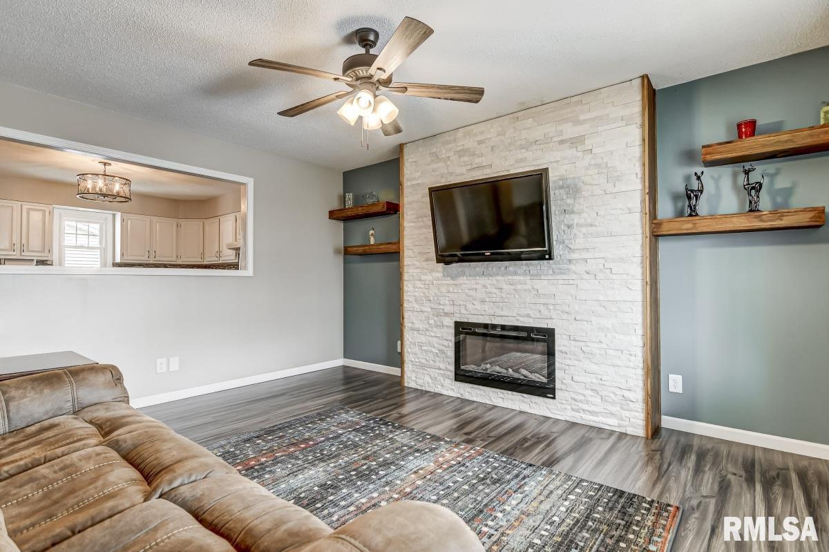 3000 Selkirk Road Springfield, IL 62702 - Photo 4 of 34