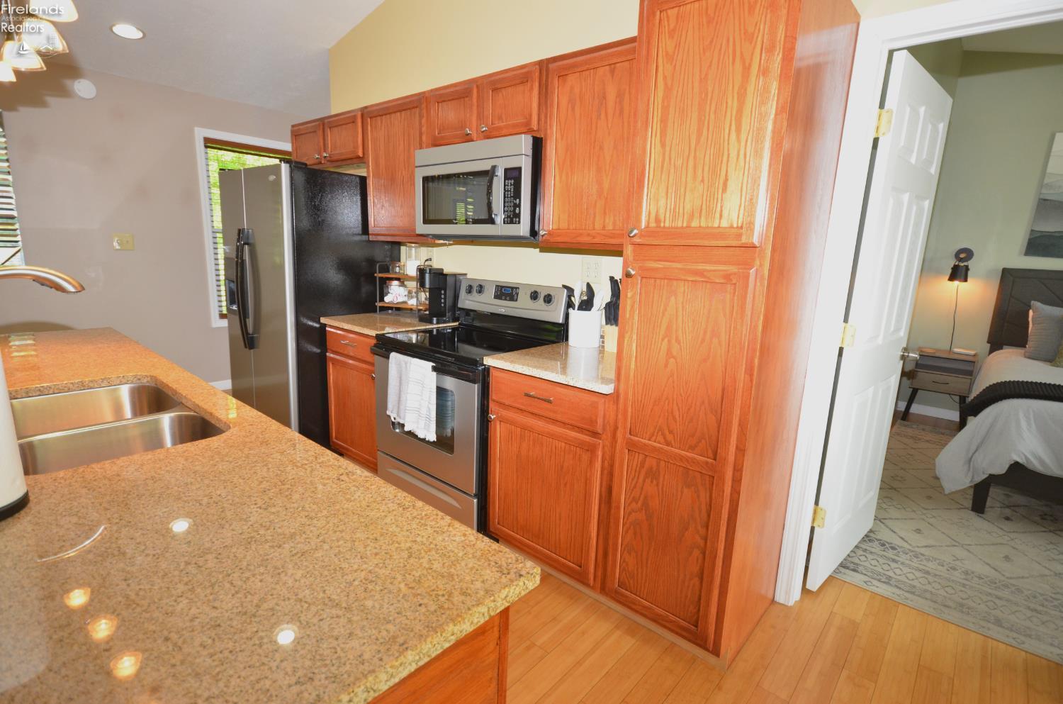 765 Riverside Drive Vermilion, OH 44089 - Photo 10 of 42 Gallery Image 10