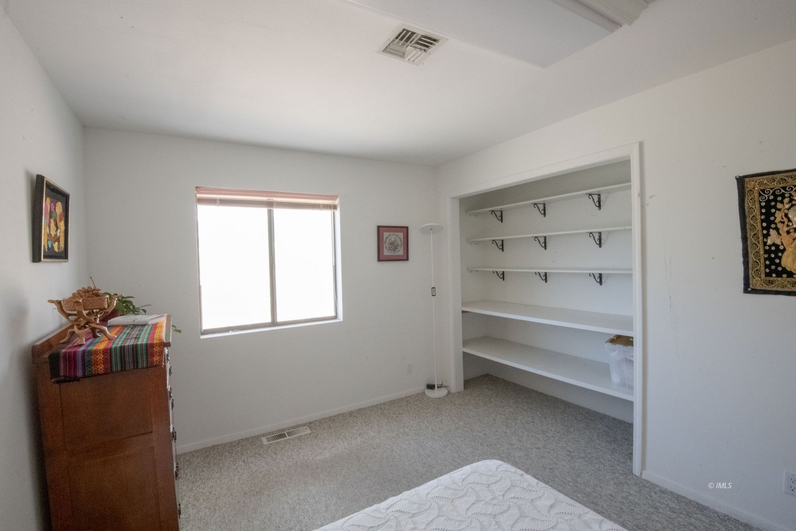 133 Summit Road Bishop, CA 93514 - Photo 11 of 21 Bed room