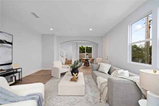 $3,980 | 11237 Gladhill Road, Unit 4, Whittier, CA 90604