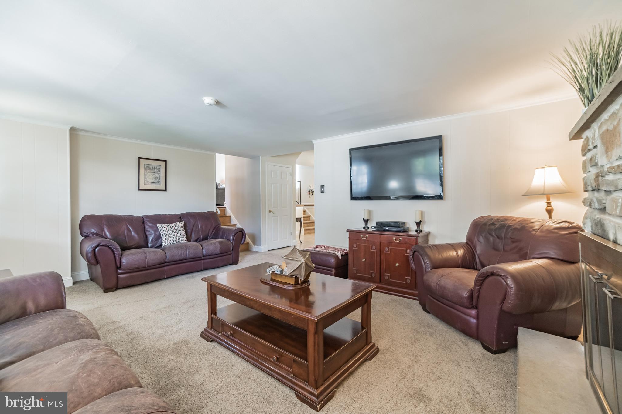 13034 Sewell Road Philadelphia, PA 19116 - Photo 14 of 32