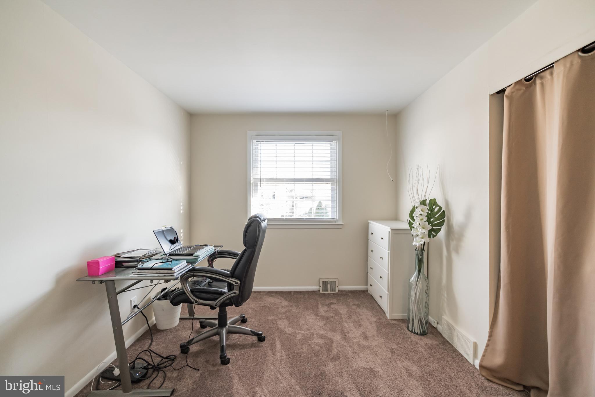 13034 Sewell Road Philadelphia, PA 19116 - Photo 19 of 32 Bedroom 2