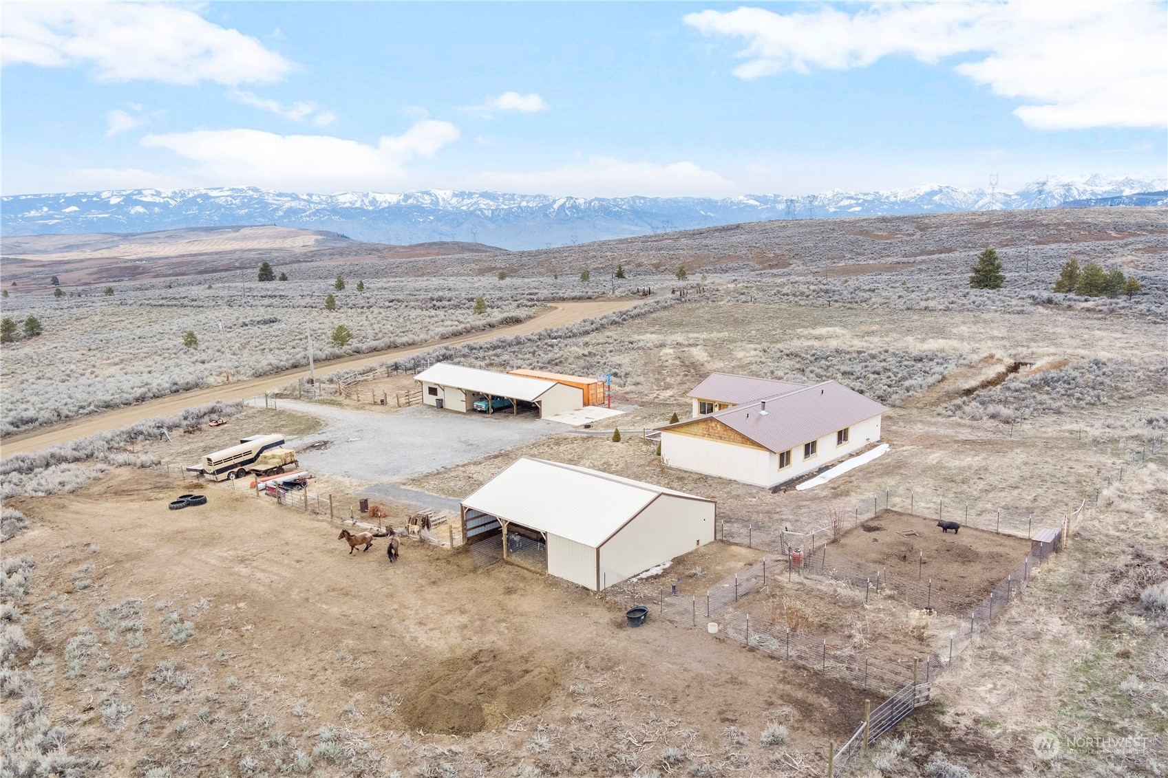 2083 3rd Road Southwest East Wenatchee, WA 98802 - Photo 1 of 37 Gallery Image 1