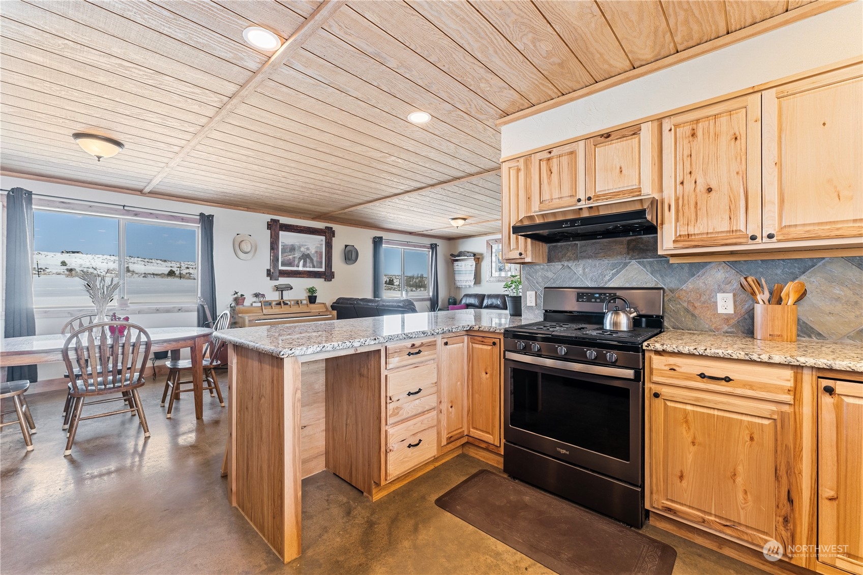 2083 3rd Road Southwest East Wenatchee, WA 98802 - Photo 11 of 37 Gallery Image 11