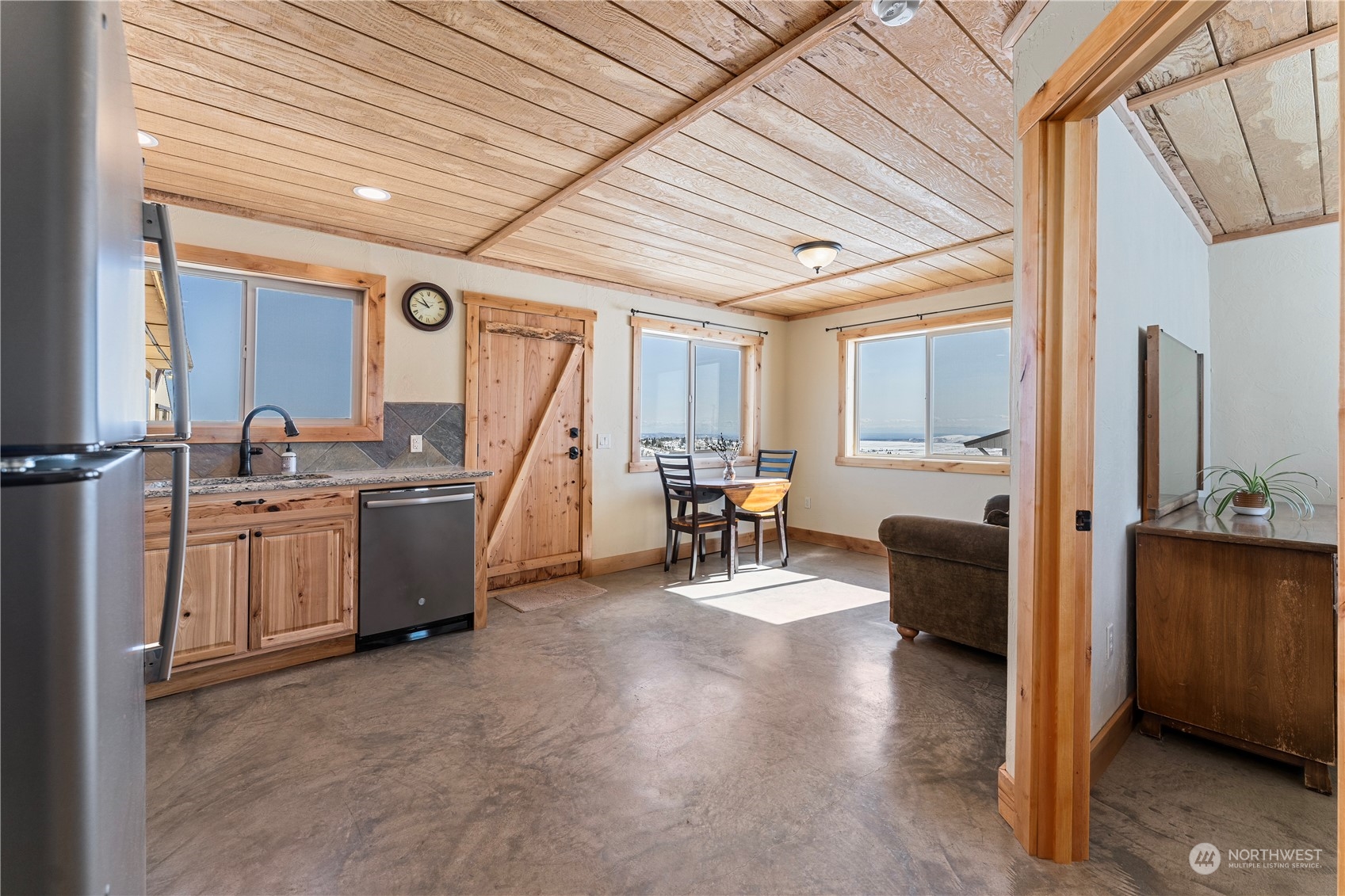 2083 3rd Road Southwest East Wenatchee, WA 98802 - Photo 24 of 37 Gallery Image 24