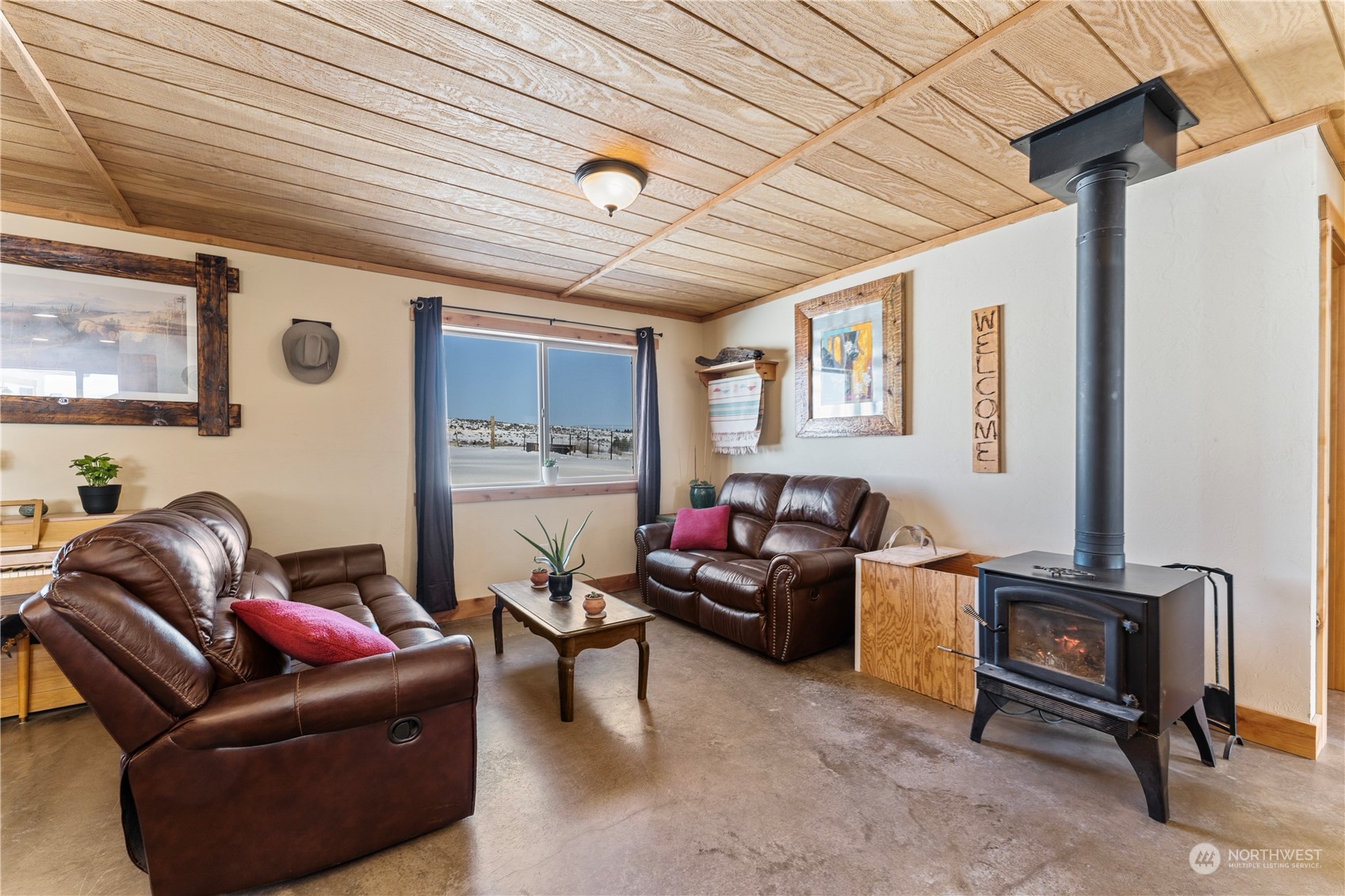 2083 3rd Road Southwest East Wenatchee, WA 98802 - Photo 4 of 37 Gallery Image 4