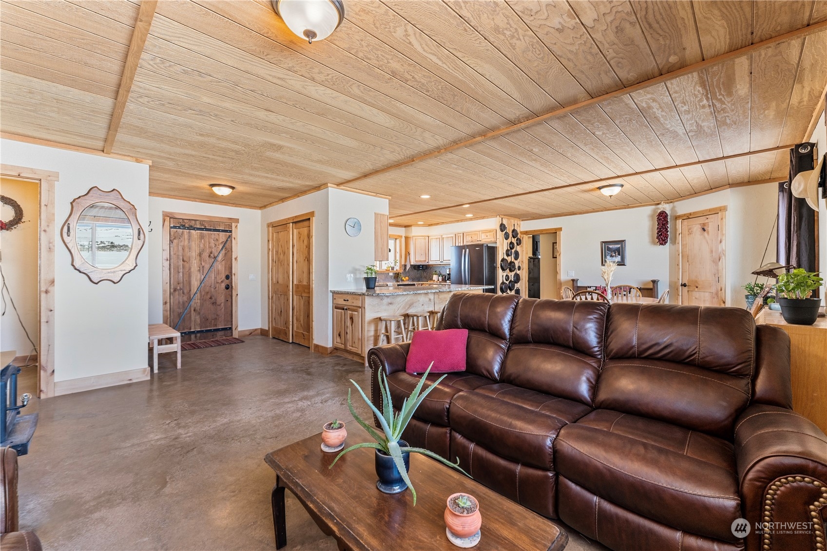 2083 3rd Road Southwest East Wenatchee, WA 98802 - Photo 6 of 37 Gallery Image 6