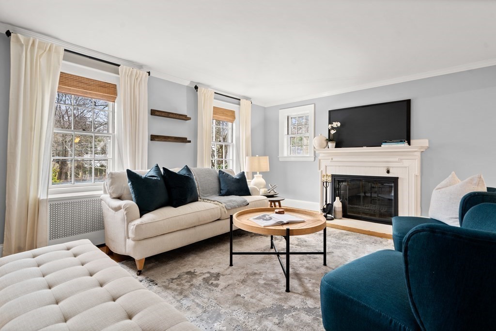 375 Warren Street Needham, MA 02492 - Photo 1 of 33 Gallery Image 1