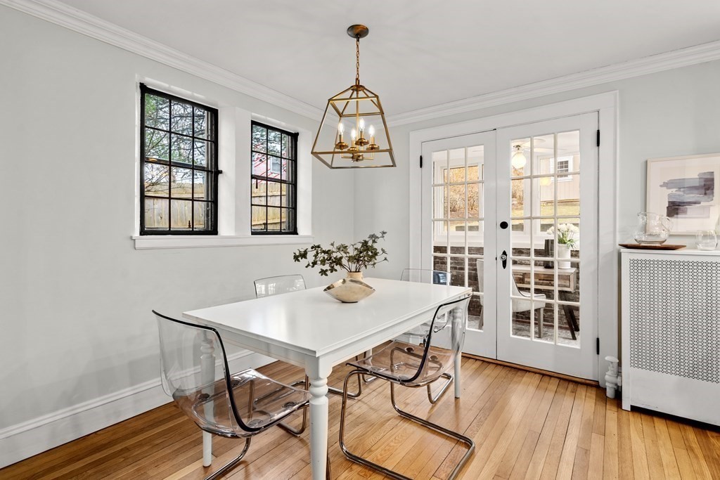 375 Warren Street Needham, MA 02492 - Photo 3 of 33 Gallery Image 3
