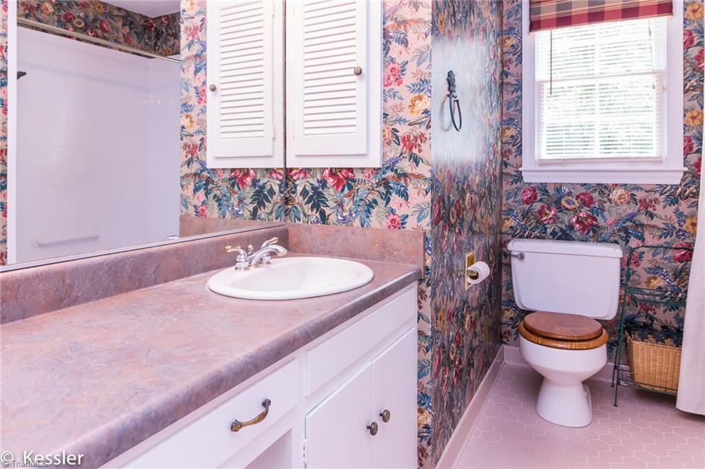 1926 Wellington Road Burlington, NC 27217 - Photo 19 of 30 Gallery Image 19