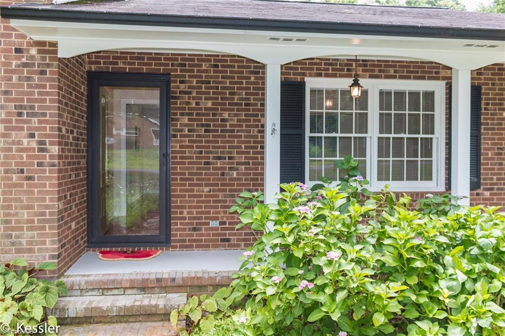 1926 Wellington Road Burlington, NC 27217 - Photo 3 of 30 Gallery Image 3