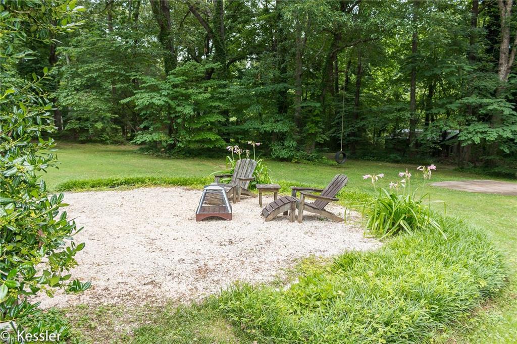 1926 Wellington Road Burlington, NC 27217 - Photo 30 of 30 Gallery Image 30