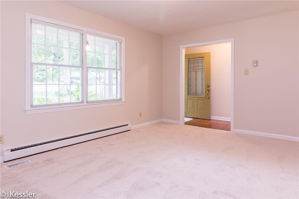 1926 Wellington Road Burlington, NC 27217 - Photo 5 of 30 Gallery Image 5