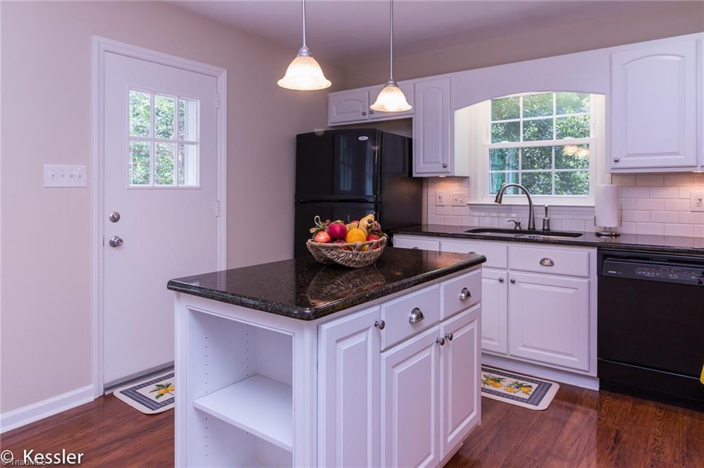 1926 Wellington Road Burlington, NC 27217 - Photo 7 of 30 Gallery Image 7