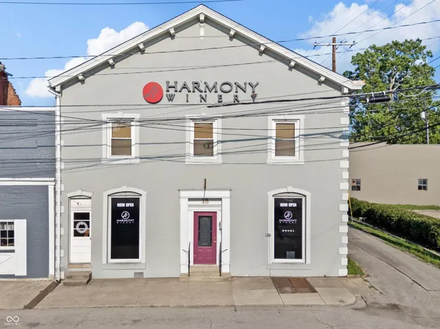 $217,400 | 18 North Jefferson Street, Knightstown, IN 46148