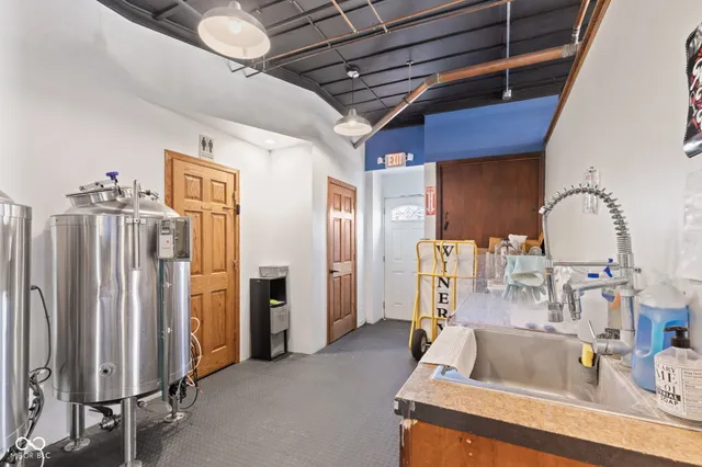 $217,400 | 18 North Jefferson Street, Knightstown, IN 46148