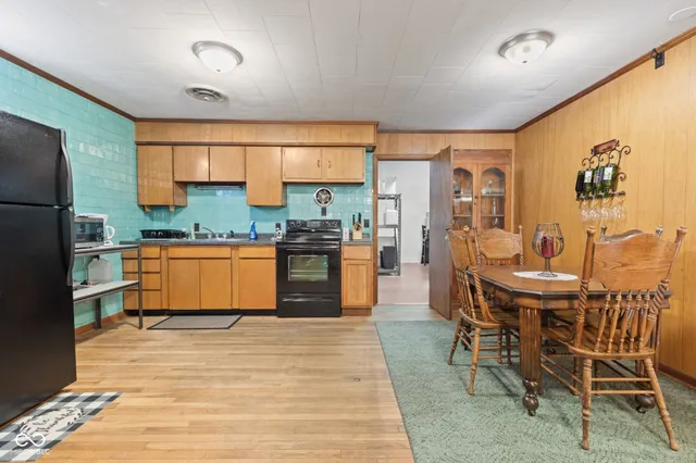 $217,400 | 18 North Jefferson Street, Knightstown, IN 46148