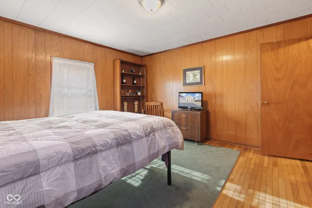 $217,400 | 18 North Jefferson Street, Knightstown, IN 46148