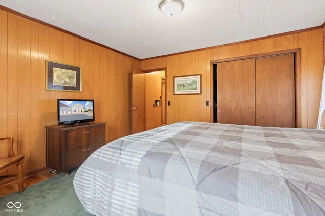 $217,400 | 18 North Jefferson Street, Knightstown, IN 46148