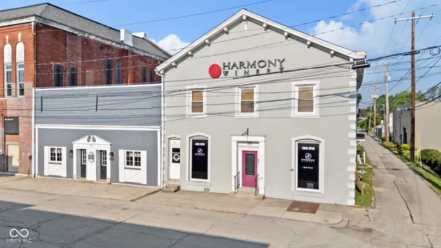 $217,400 | 18 North Jefferson Street, Knightstown, IN 46148