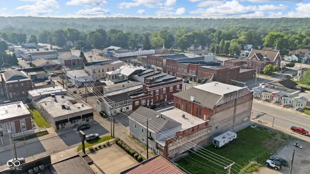 $217,400 | 18 North Jefferson Street, Knightstown, IN 46148