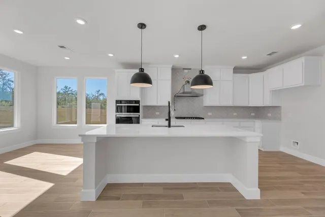 $534,926 | 133 Pinyon Pne Drive, Bastrop, TX 78602