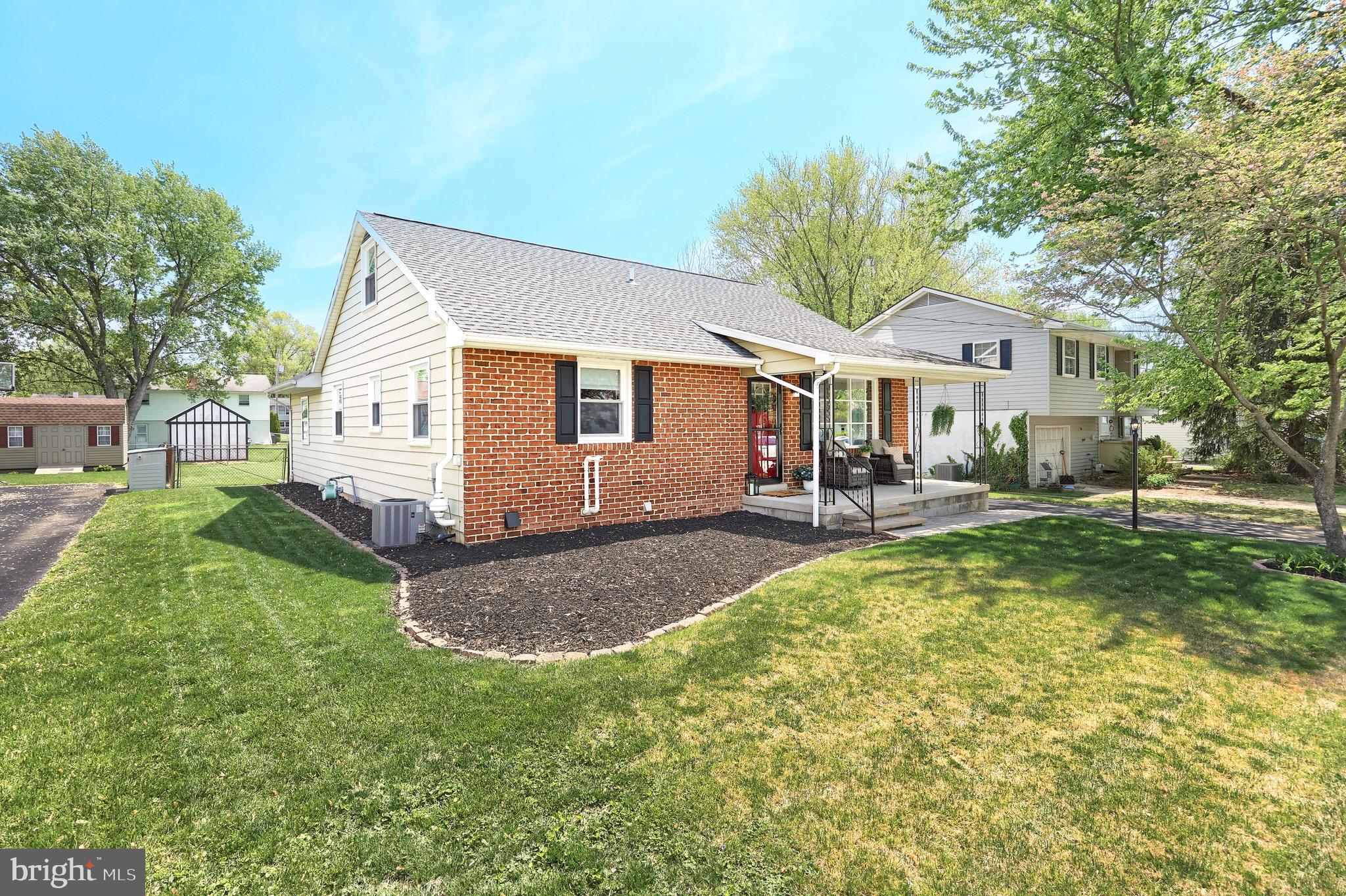 18 Scott Street Hanover, PA 17331 - Photo 2 of 40 Gallery Image 2