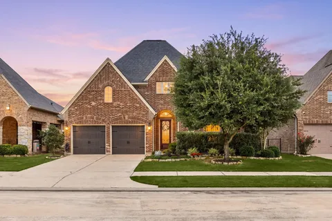 $535,000 | 10 Cottage Glen Lane, Fulshear, TX 77441