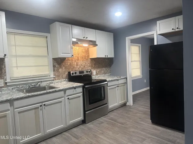 $89,900 | 721 Glenmont Drive, Jackson, MS 39209