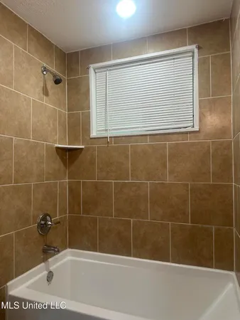 $89,900 | 721 Glenmont Drive, Jackson, MS 39209