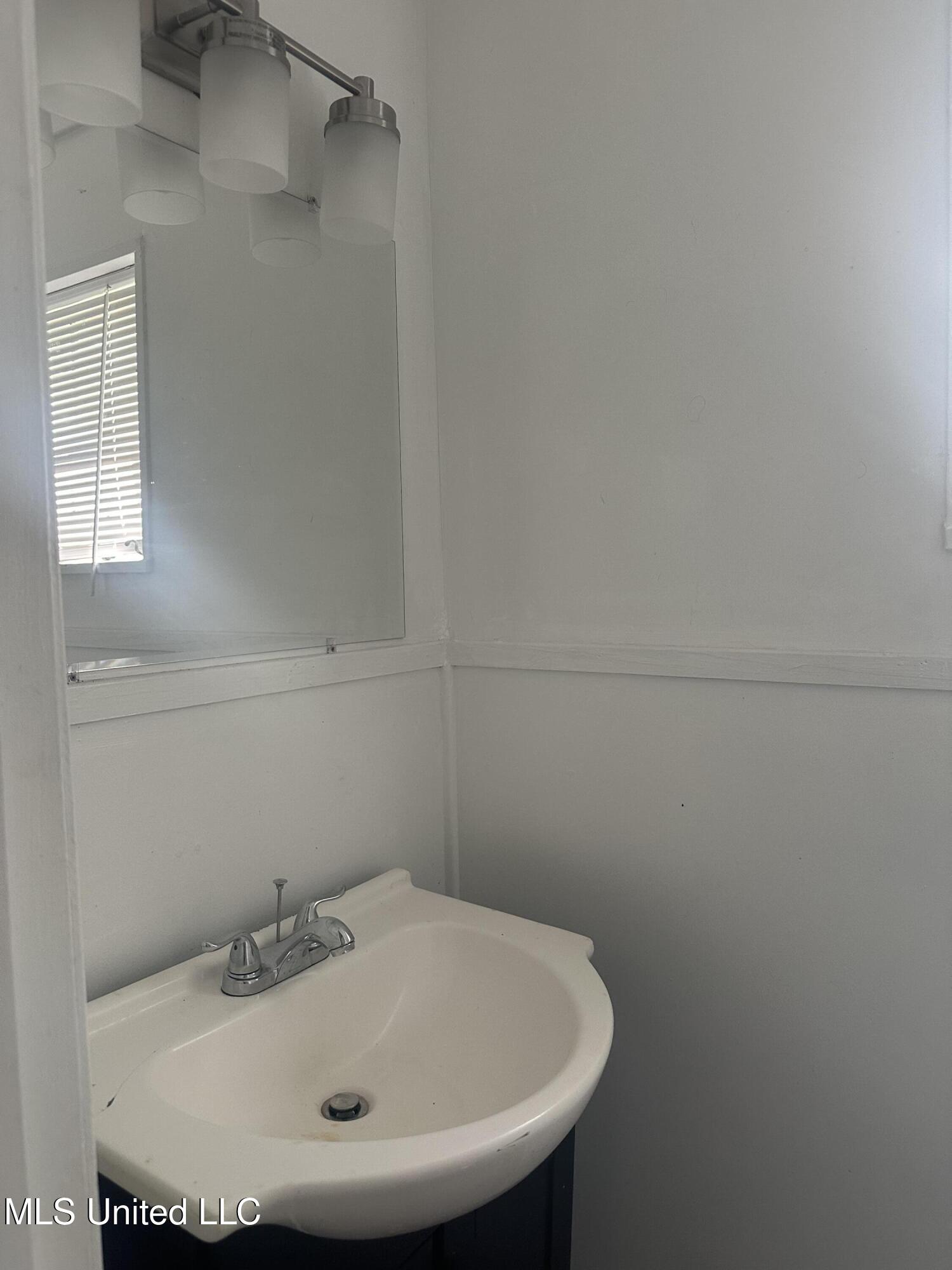 721 Glenmont Drive Jackson, MS 39209 - Photo 22 of 31 IMG_9831