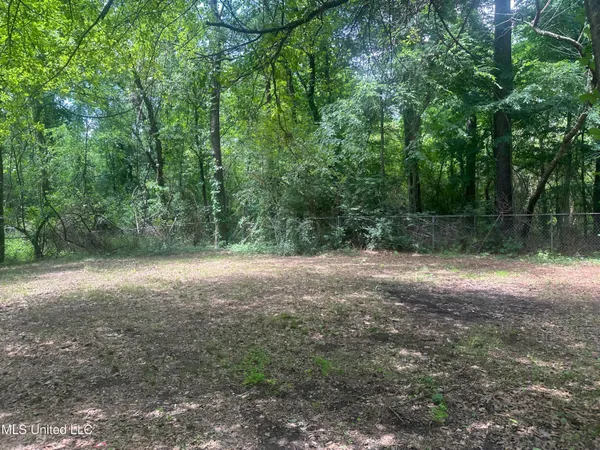 $89,900 | 721 Glenmont Drive, Jackson, MS 39209