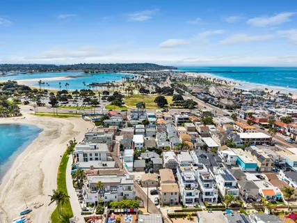 $1,990,000 | 844 Isthmus Court, San Diego, CA 92109