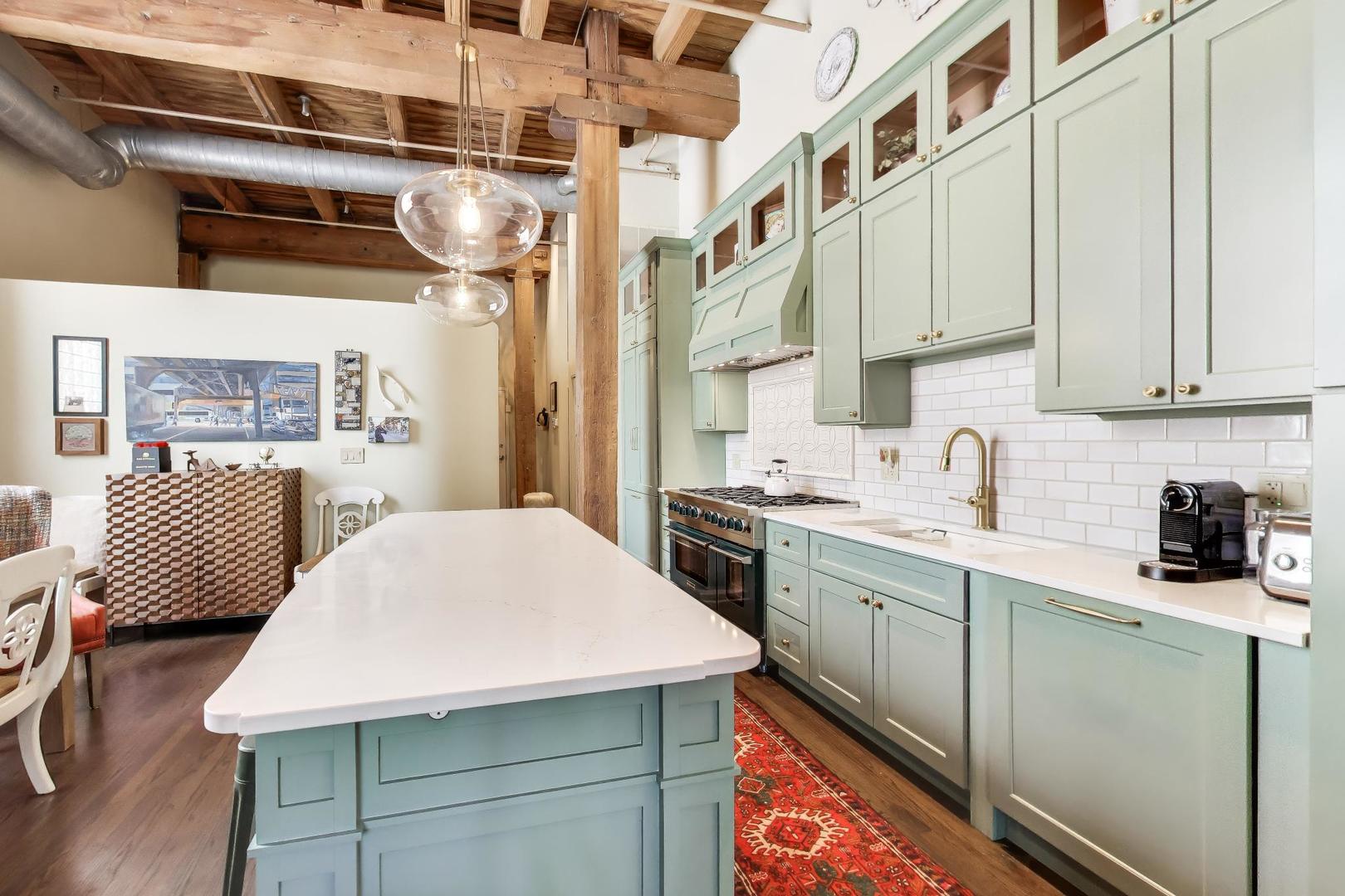 1330 West Monroe Street, Unit 107 Chicago, IL 60607 - Photo 10 of 29